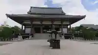 西新井大師総持寺の本殿・本堂