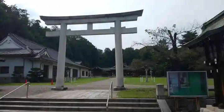 群馬県護国神社の鳥居