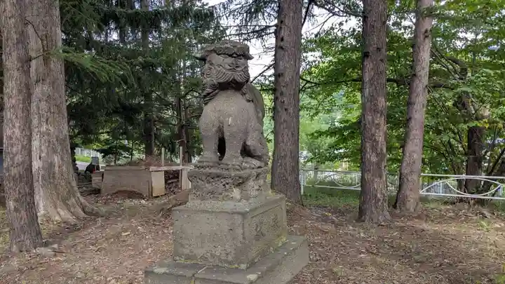 花岡神社の狛犬