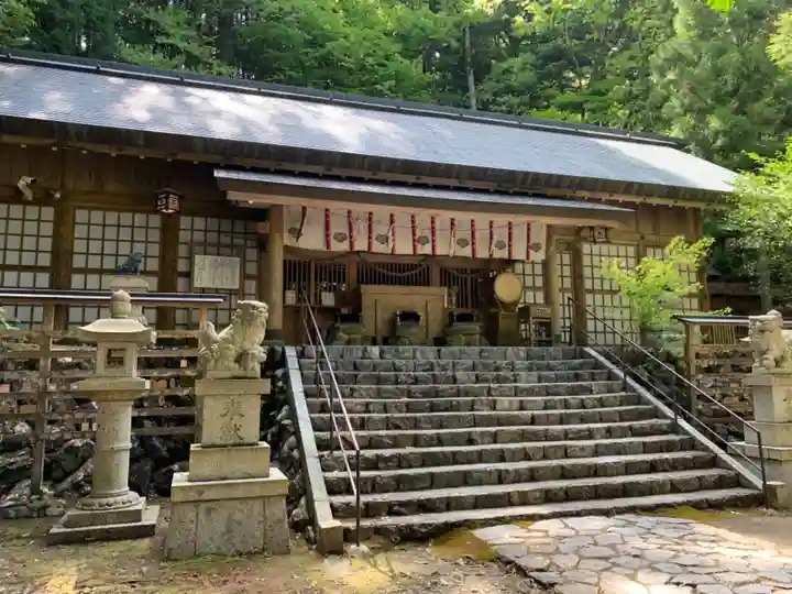 川上山若宮八幡宮の本殿・本堂