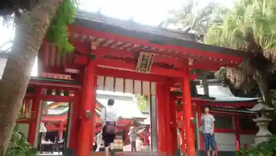 青島神社(青島神宮)の山門・神門