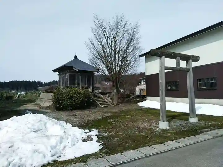 観世音のその他建物