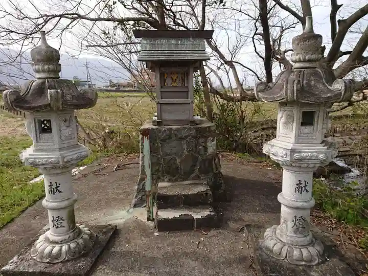 巖嶋神社の本殿・本堂