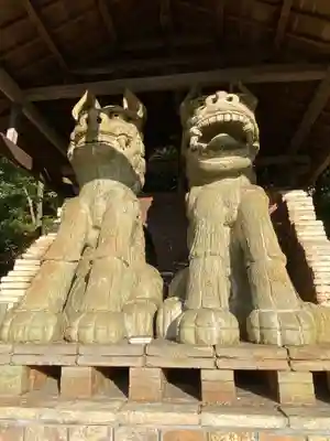 八王子神社の狛犬