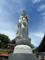 埼玉厄除け開運大師・龍泉寺(切り絵御朱印発祥の寺)の{uncategorized: "未分類", other: "その他", undefined: "問題あり", building: "その他建物", grave: "お墓", sacred_gate: "鳥居", guardian: "狛犬", statue: "像", buddha: "仏像", history: "歴史", nature: "自然", garden: "庭園", animal: "動物", pagoda: "塔", temizu: "手水舎", mountain_gate: "山門・神門", sanctuary: "本殿・本堂", subordinate: "末社・摂社", art: "芸術", scenery: "景色", jizo: "地蔵", ema: "絵馬", goshuin: "御朱印", omikuji: "おみくじ", items: "授与品その他", amulet: "お守り", goshuincho: "御朱印帳", eats: "食事", festival: "お祭り", votive_dance: "神楽", shichigosan: "七五三参", wedding: "結婚式", experience: "体験その他", initially: "初詣", around: "周辺", anti_infection: "感染症対策"}