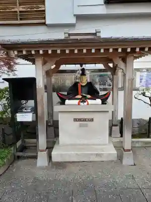 江島杉山神社の像