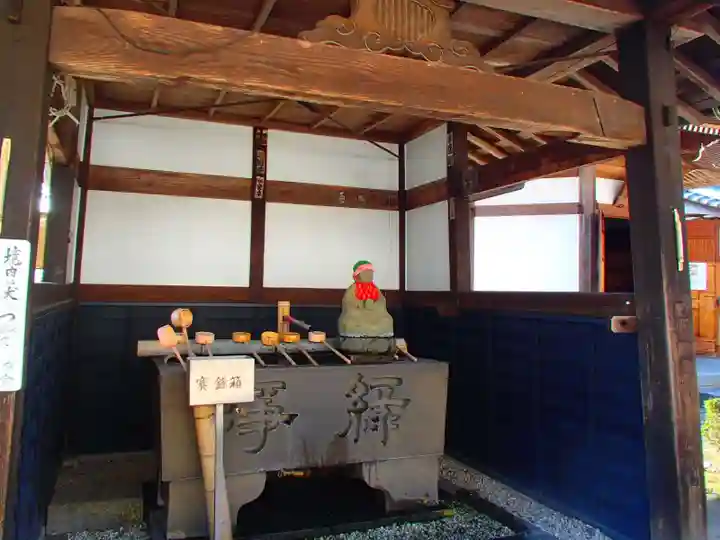 関善光寺の手水舎