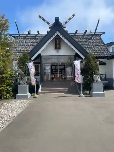 釧路八幡宮の{uncategorized: "未分類", other: "その他", undefined: "問題あり", building: "その他建物", grave: "お墓", sacred_gate: "鳥居", guardian: "狛犬", statue: "像", buddha: "仏像", history: "歴史", nature: "自然", garden: "庭園", animal: "動物", pagoda: "塔", temizu: "手水舎", mountain_gate: "山門・神門", sanctuary: "本殿・本堂", subordinate: "末社・摂社", art: "芸術", scenery: "景色", jizo: "地蔵", ema: "絵馬", goshuin: "御朱印", omikuji: "おみくじ", items: "授与品その他", amulet: "お守り", goshuincho: "御朱印帳", eats: "食事", festival: "お祭り", votive_dance: "神楽", shichigosan: "七五三参", wedding: "結婚式", experience: "体験その他", initially: "初詣", around: "周辺", anti_infection: "感染症対策"}