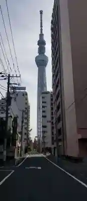 三囲神社の周辺