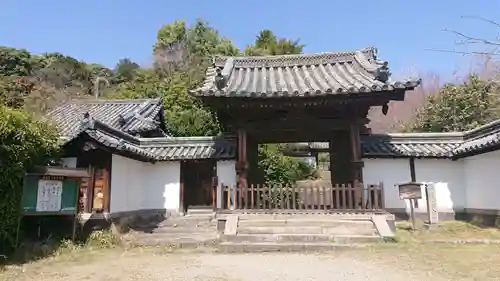 興福院の山門・神門