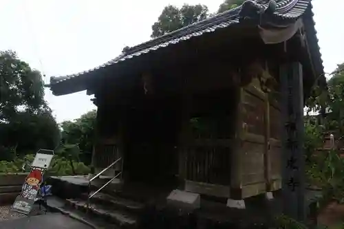 禅師峰寺の本殿