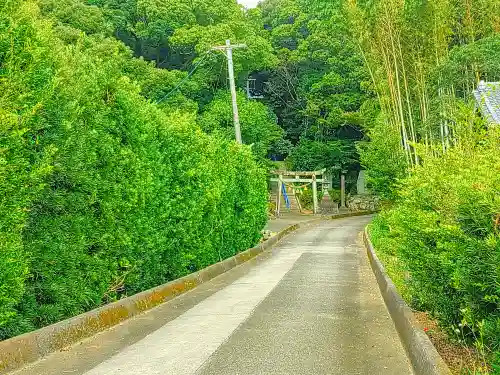 饗庭神社の鳥居