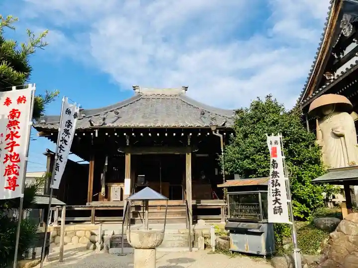 地蔵寺の本殿・本堂
