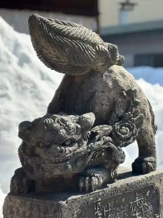 北海道神宮頓宮の狛犬