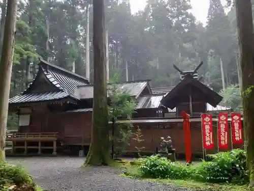 御岩神社の本殿・本堂