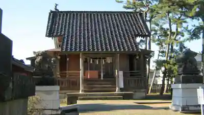 諏訪神社の本殿・本堂