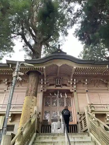 立里荒神社の本殿