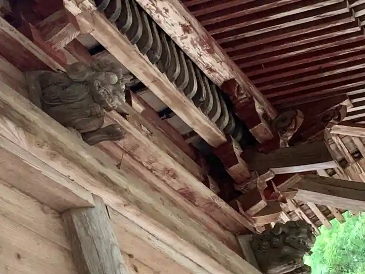 小川諏訪神社の像