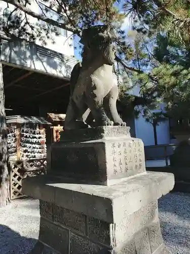 白石神社の狛犬