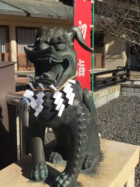 三重縣護國神社の狛犬