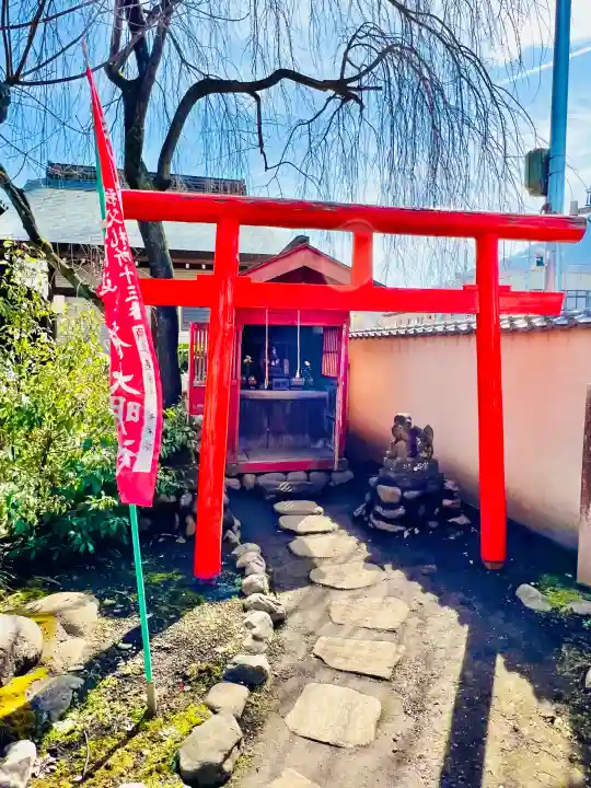 秩父札所十三番 慈眼寺の{uncategorized: "未分類", other: "その他", undefined: "問題あり", building: "その他建物", grave: "お墓", sacred_gate: "鳥居", guardian: "狛犬", statue: "像", buddha: "仏像", history: "歴史", nature: "自然", garden: "庭園", animal: "動物", pagoda: "塔", temizu: "手水舎", mountain_gate: "山門・神門", sanctuary: "本殿・本堂", subordinate: "末社・摂社", art: "芸術", scenery: "景色", jizo: "地蔵", ema: "絵馬", goshuin: "御朱印", omikuji: "おみくじ", items: "授与品その他", amulet: "お守り", goshuincho: "御朱印帳", eats: "食事", festival: "お祭り", votive_dance: "神楽", shichigosan: "七五三参", wedding: "結婚式", experience: "体験その他", initially: "初詣", around: "周辺", anti_infection: "感染症対策"}