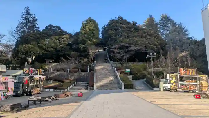 宇都宮二荒山神社の{uncategorized: "未分類", other: "その他", undefined: "問題あり", building: "その他建物", grave: "お墓", sacred_gate: "鳥居", guardian: "狛犬", statue: "像", buddha: "仏像", history: "歴史", nature: "自然", garden: "庭園", animal: "動物", pagoda: "塔", temizu: "手水舎", mountain_gate: "山門・神門", sanctuary: "本殿・本堂", subordinate: "末社・摂社", art: "芸術", scenery: "景色", jizo: "地蔵", ema: "絵馬", goshuin: "御朱印", omikuji: "おみくじ", items: "授与品その他", amulet: "お守り", goshuincho: "御朱印帳", eats: "食事", festival: "お祭り", votive_dance: "神楽", shichigosan: "七五三参", wedding: "結婚式", experience: "体験その他", initially: "初詣", around: "周辺", anti_infection: "感染症対策"}