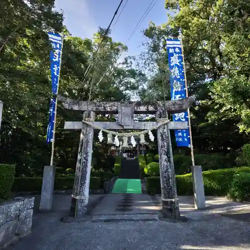 諏訪神社の鳥居