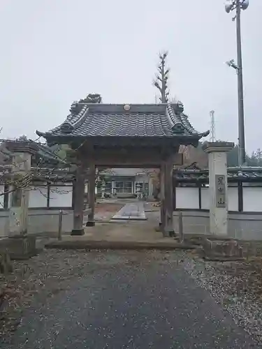 智音寺の山門