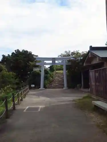 彌彦神社奥宮（御神廟）の鳥居