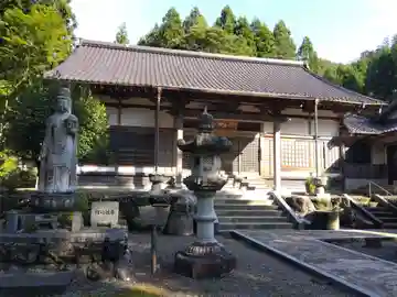 長泉寺の本殿・本堂