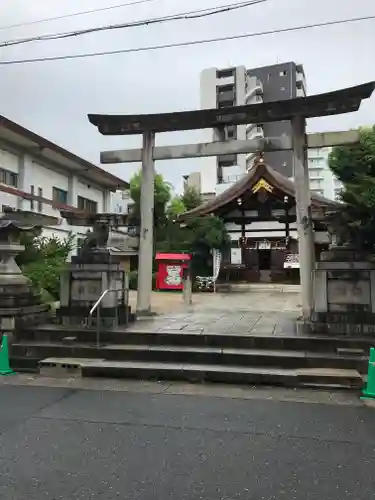 三輪神社の鳥居