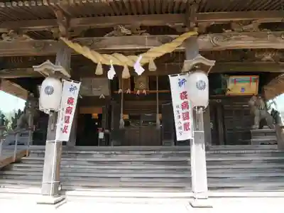 放生津八幡宮の本殿・本堂