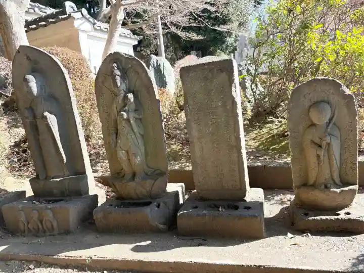 極楽寺の{uncategorized: "未分類", other: "その他", undefined: "問題あり", building: "その他建物", grave: "お墓", sacred_gate: "鳥居", guardian: "狛犬", statue: "像", buddha: "仏像", history: "歴史", nature: "自然", garden: "庭園", animal: "動物", pagoda: "塔", temizu: "手水舎", mountain_gate: "山門・神門", sanctuary: "本殿・本堂", subordinate: "末社・摂社", art: "芸術", scenery: "景色", jizo: "地蔵", ema: "絵馬", goshuin: "御朱印", omikuji: "おみくじ", items: "授与品その他", amulet: "お守り", goshuincho: "御朱印帳", eats: "食事", festival: "お祭り", votive_dance: "神楽", shichigosan: "七五三参", wedding: "結婚式", experience: "体験その他", initially: "初詣", around: "周辺", anti_infection: "感染症対策"}