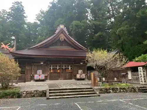 小國神社の本殿