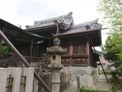 六所神社の本殿