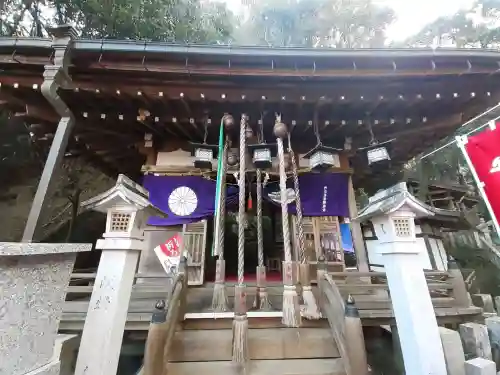 天照大神高座神社の{uncategorized: "未分類", other: "その他", undefined: "問題あり", building: "その他建物", grave: "お墓", sacred_gate: "鳥居", guardian: "狛犬", statue: "像", buddha: "仏像", history: "歴史", nature: "自然", garden: "庭園", animal: "動物", pagoda: "塔", temizu: "手水舎", mountain_gate: "山門・神門", sanctuary: "本殿・本堂", subordinate: "末社・摂社", art: "芸術", scenery: "景色", jizo: "地蔵", ema: "絵馬", goshuin: "御朱印", omikuji: "おみくじ", items: "授与品その他", amulet: "お守り", goshuincho: "御朱印帳", eats: "食事", festival: "お祭り", votive_dance: "神楽", shichigosan: "七五三参", wedding: "結婚式", experience: "体験その他", initially: "初詣", around: "周辺", anti_infection: "感染症対策"}
