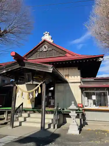 白山神社の本殿