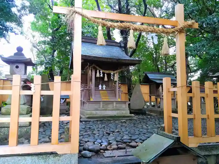 白山社の本殿・本堂