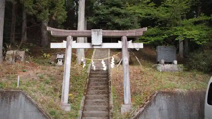 白石神社の鳥居