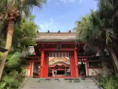 青島神社（青島神宮）の山門