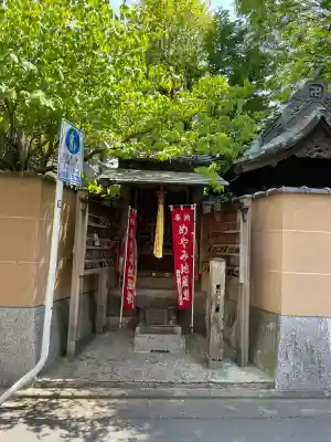 長円寺の{uncategorized: "未分類", other: "その他", undefined: "問題あり", building: "その他建物", grave: "お墓", sacred_gate: "鳥居", guardian: "狛犬", statue: "像", buddha: "仏像", history: "歴史", nature: "自然", garden: "庭園", animal: "動物", pagoda: "塔", temizu: "手水舎", mountain_gate: "山門・神門", sanctuary: "本殿・本堂", subordinate: "末社・摂社", art: "芸術", scenery: "景色", jizo: "地蔵", ema: "絵馬", goshuin: "御朱印", omikuji: "おみくじ", items: "授与品その他", amulet: "お守り", goshuincho: "御朱印帳", eats: "食事", festival: "お祭り", votive_dance: "神楽", shichigosan: "七五三参", wedding: "結婚式", experience: "体験その他", initially: "初詣", around: "周辺", anti_infection: "感染症対策"}