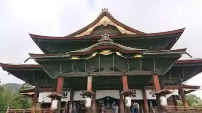 善光寺の本殿・本堂
