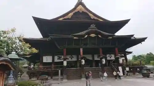 善光寺の本殿