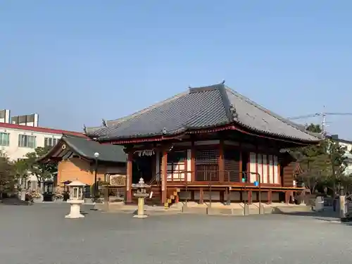 総持寺の本殿