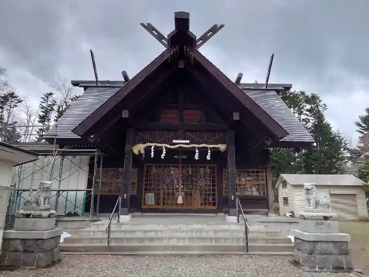 雄武神社の本殿・本堂