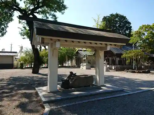 八劔社の手水舎