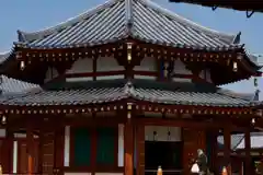 薬師寺の本殿