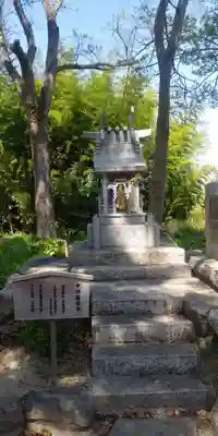 下新川神社の末社・摂社