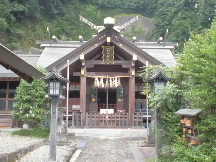 新羽杉山神社の本殿・本堂
