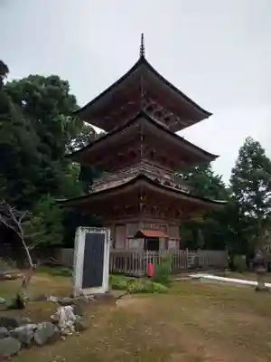 岩殿山安楽寺(吉見観音)の塔